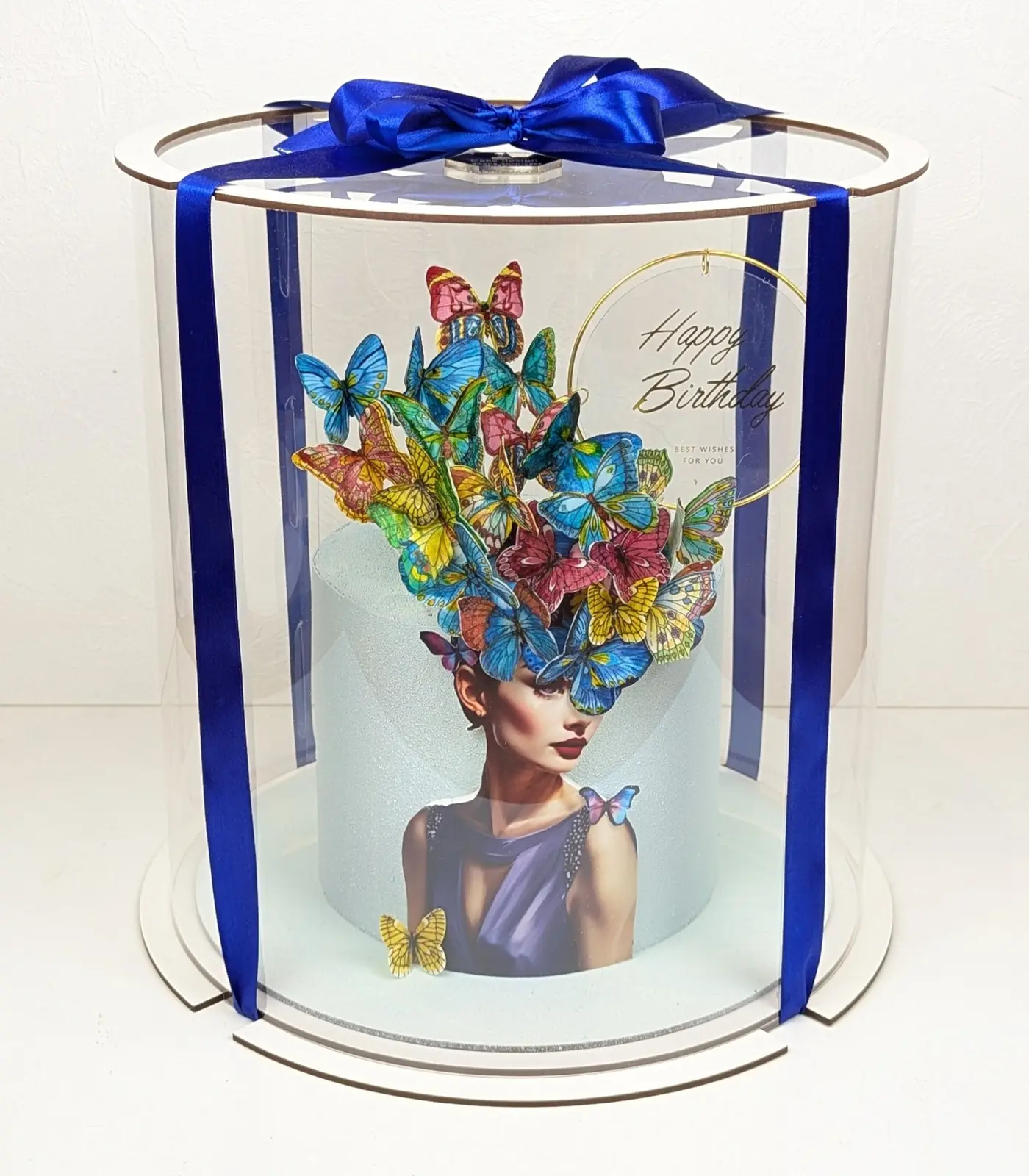 Gâteau sur mesure à décor de papillons, création Atelier Malykhina